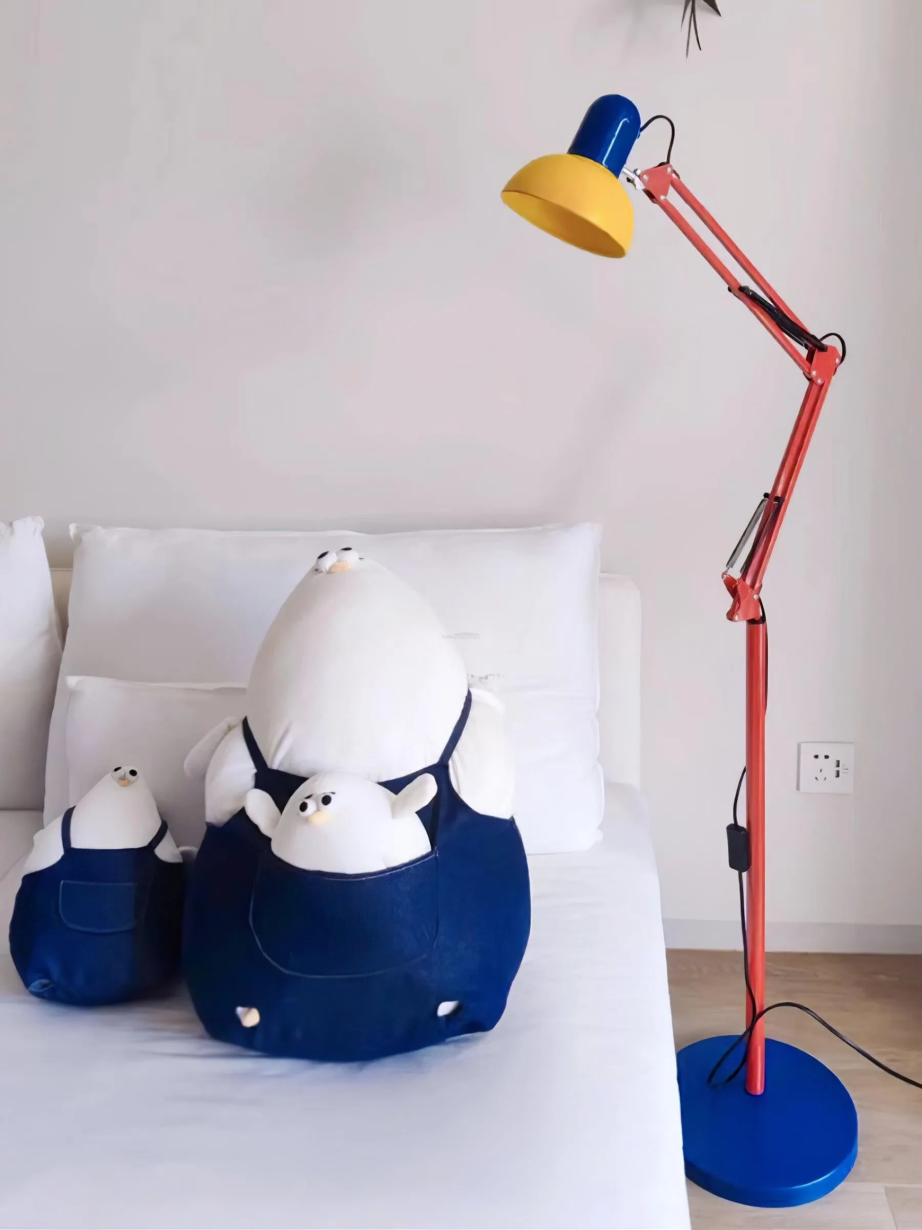 Flexi Bright Floor Lamp  ∅ 11″ Flexible
