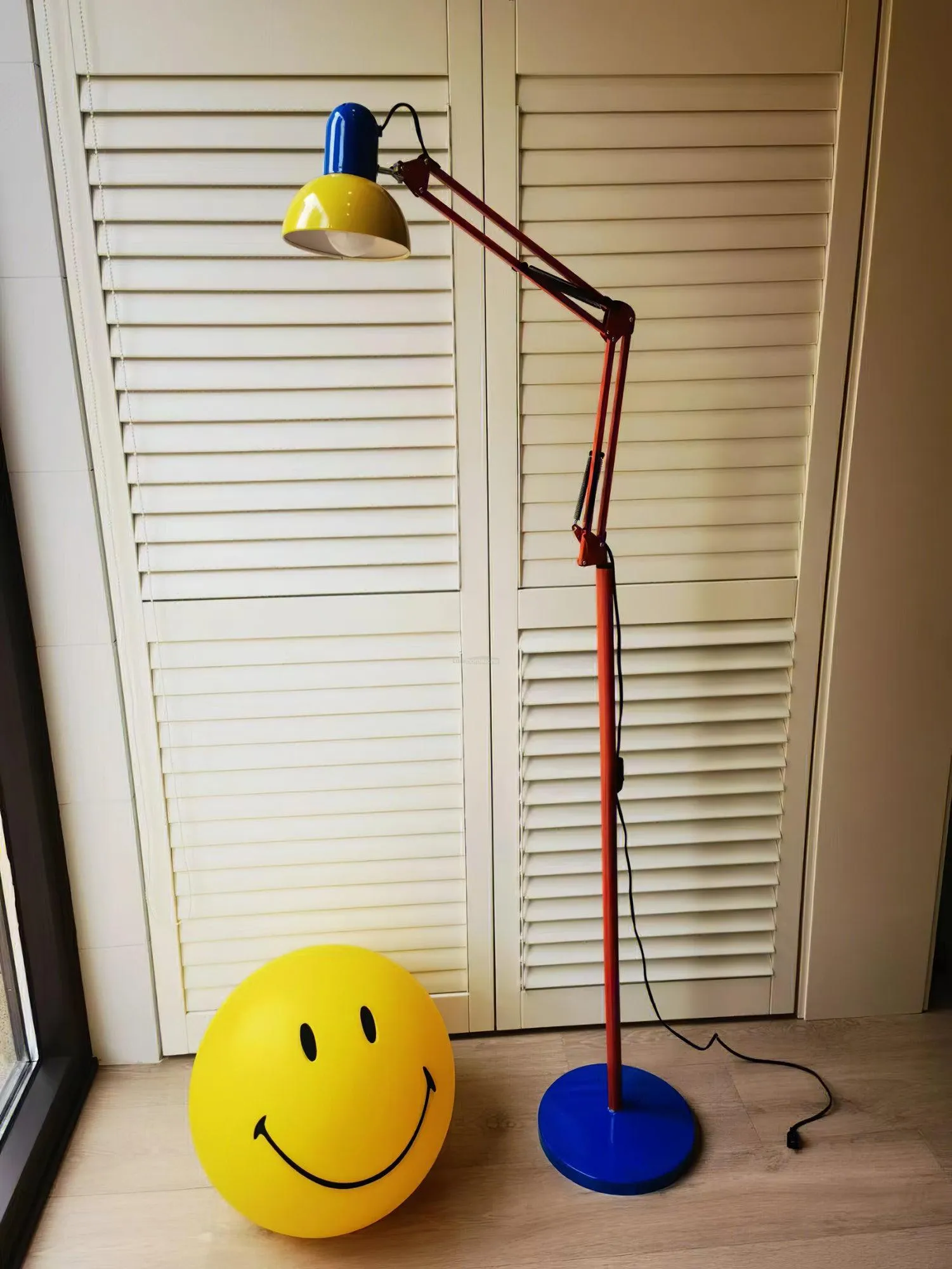 Flexi Bright Floor Lamp  ∅ 11″ Flexible