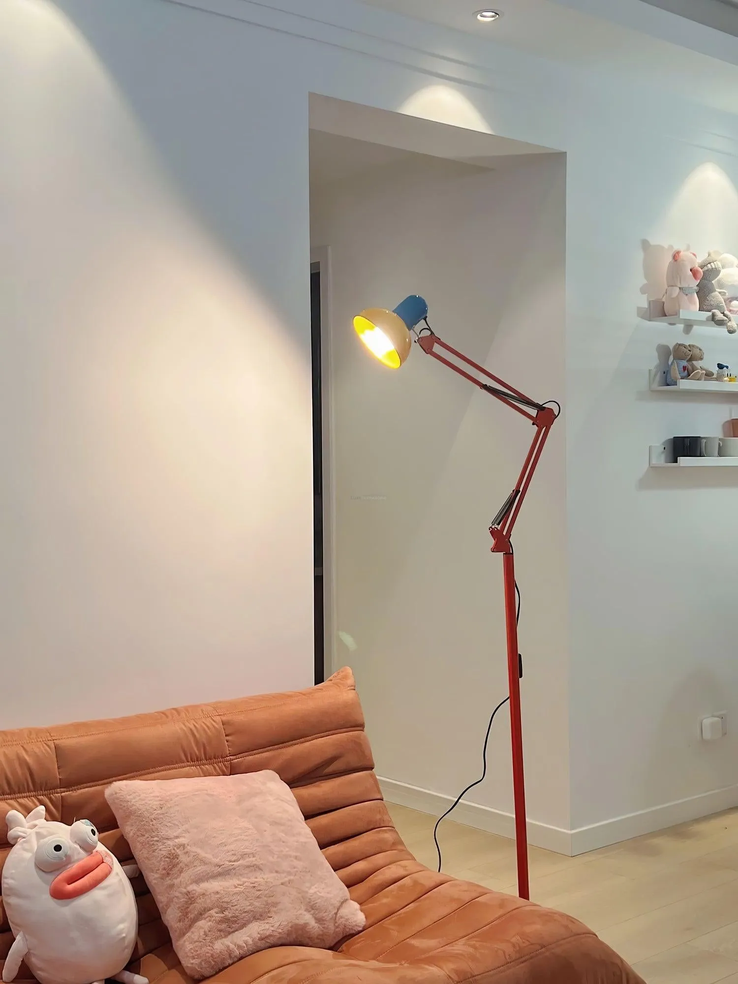 Flexi Bright Floor Lamp  ∅ 11″ Flexible