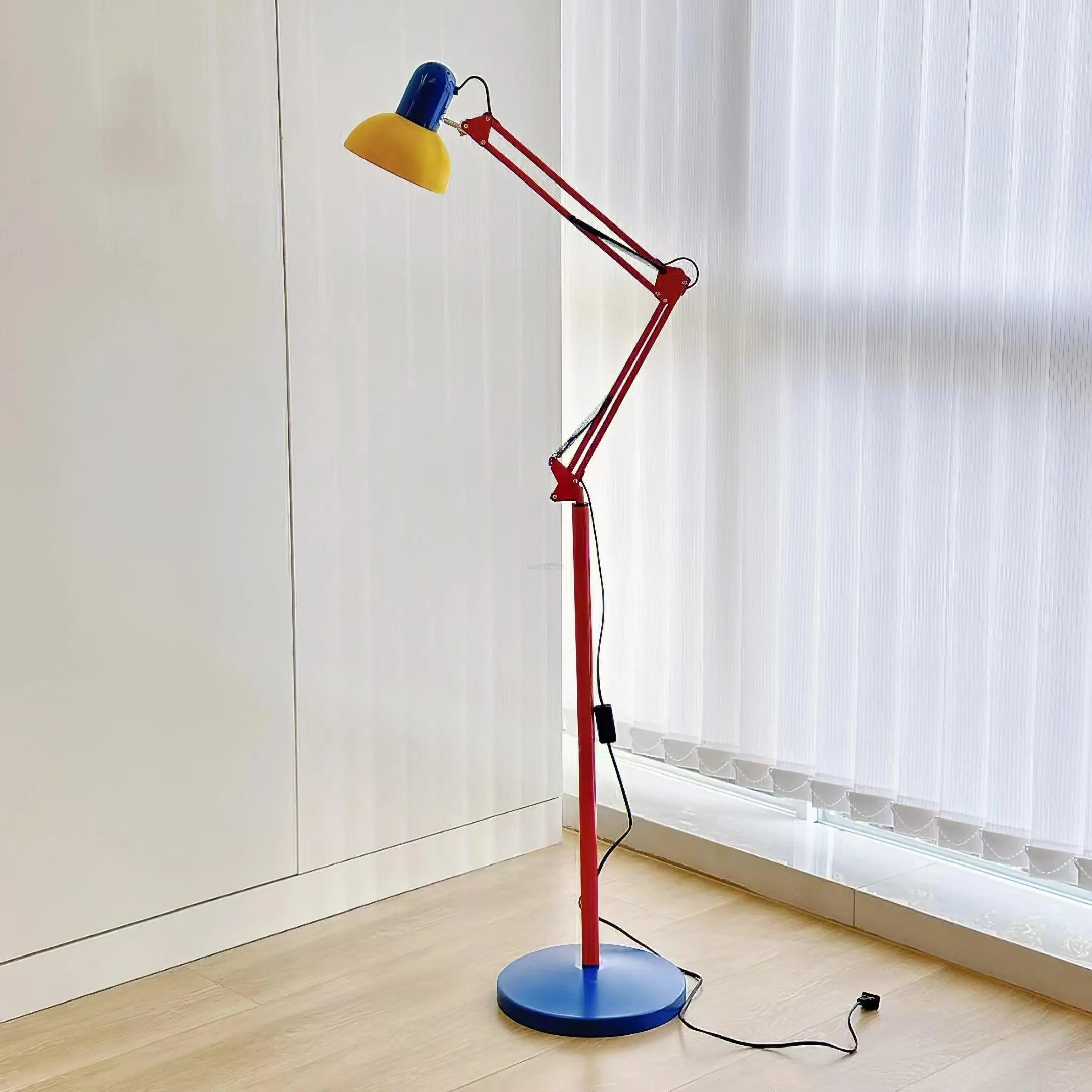 Flexi Bright Floor Lamp  ∅ 11″ Flexible