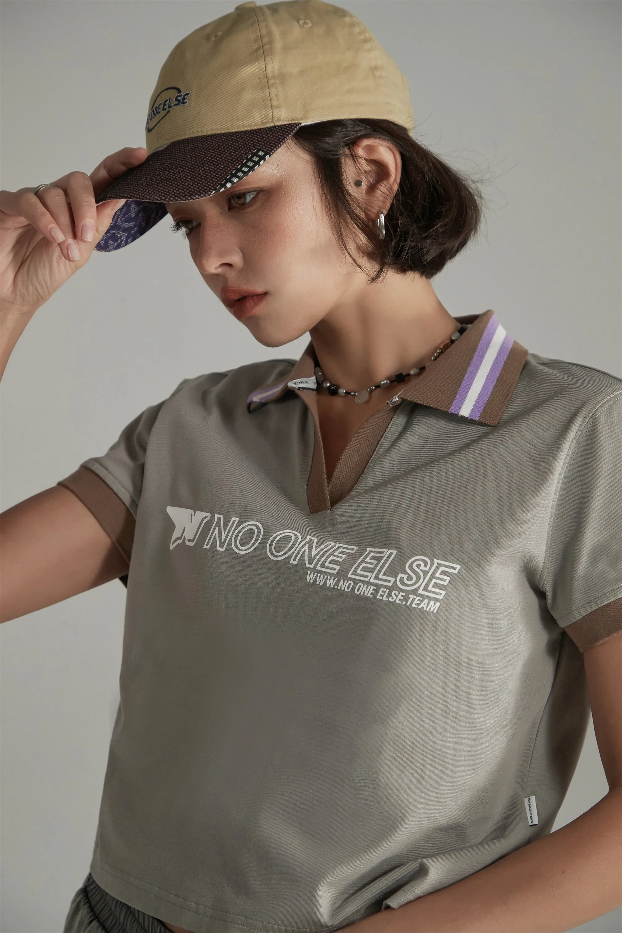 Open Collar Color Logo Sporty T-Shirt
