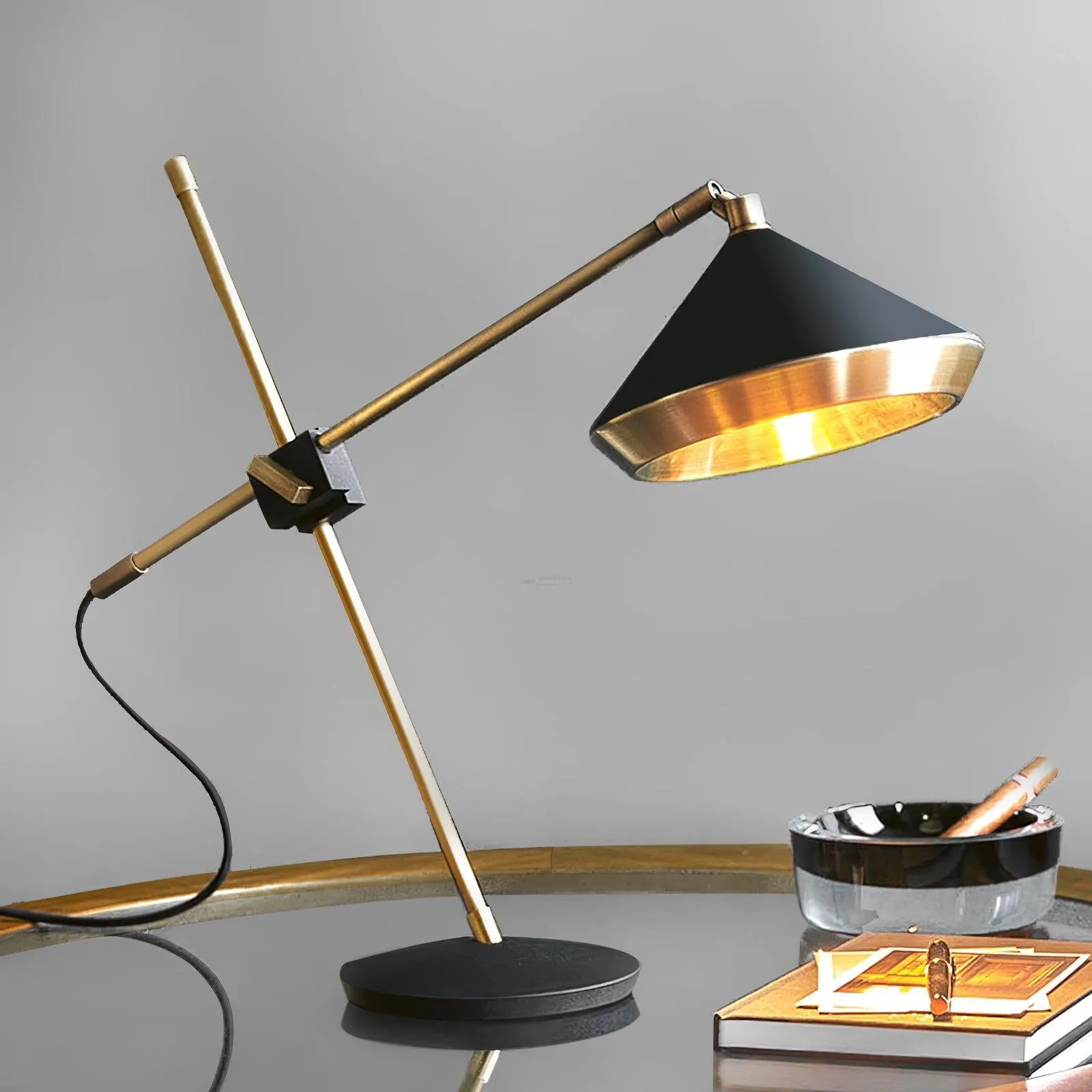 Shear Table Lamp ∅ 7.9″