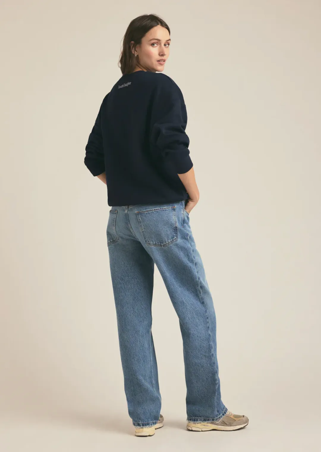 Sports Mom Sweatshirt in Navy