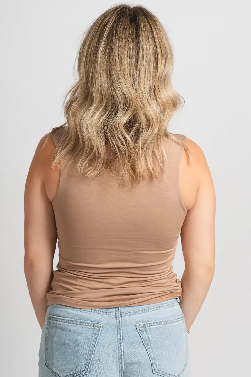 V-neck knit tank top taupe