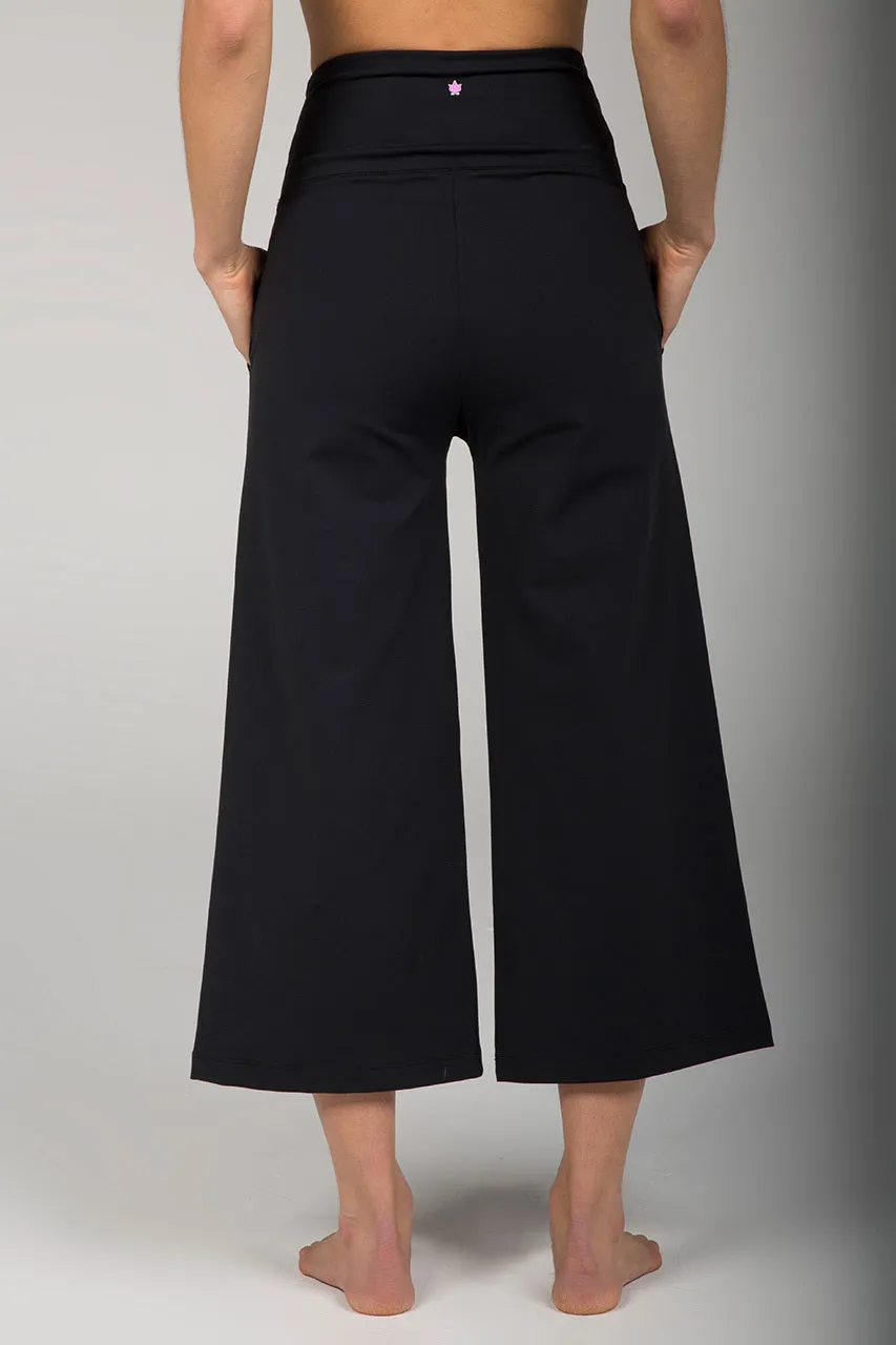 Wide Leg Crop Moisture Wick Pant