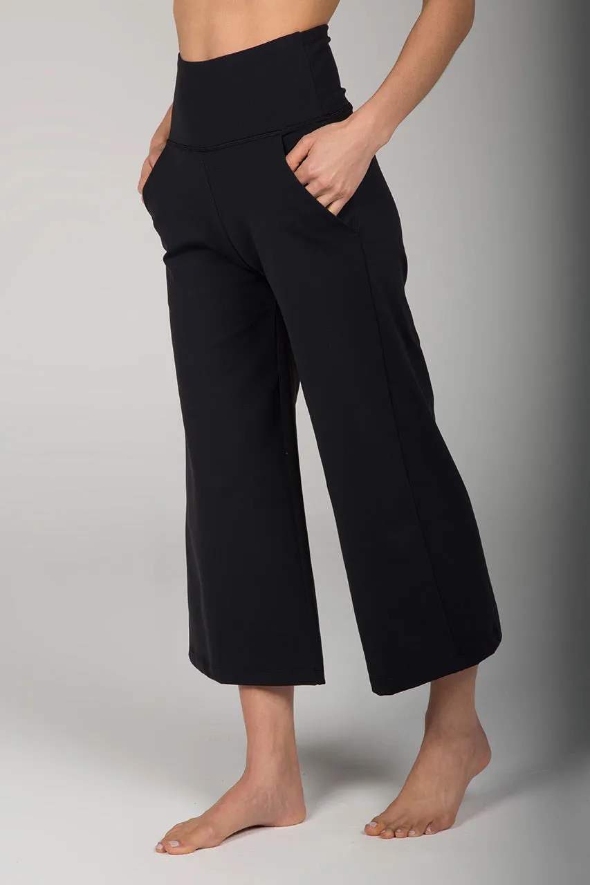 Wide Leg Crop Moisture Wick Pant