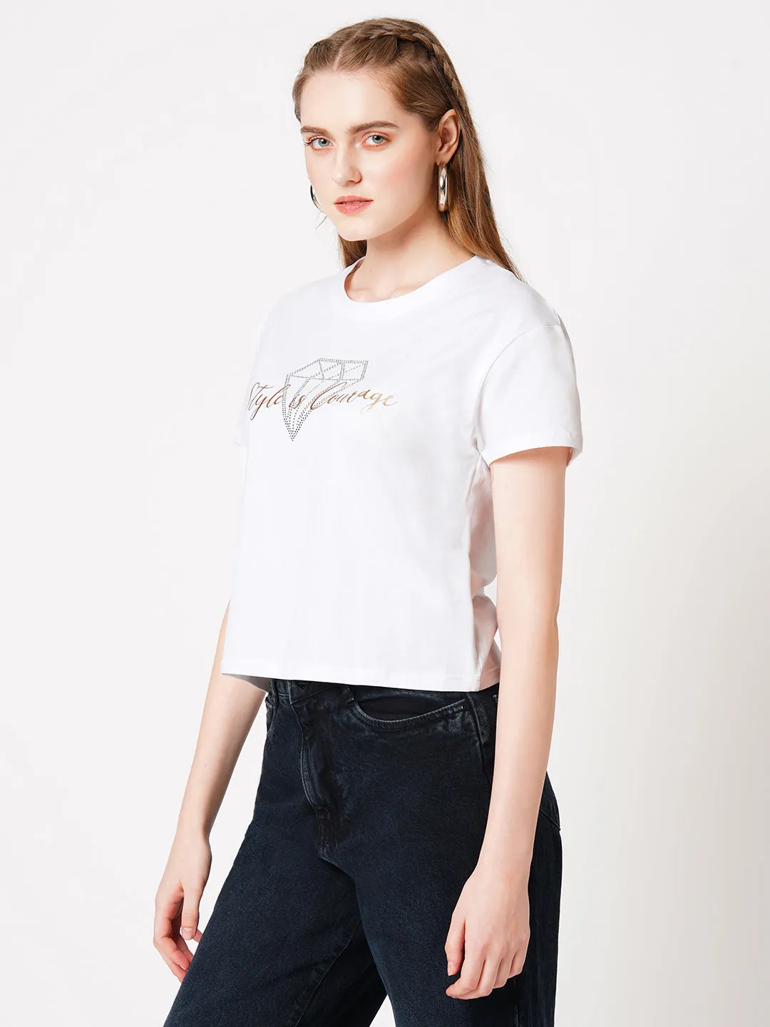 Women Typography & Chest Print Slim Fit Crop T-Shirt